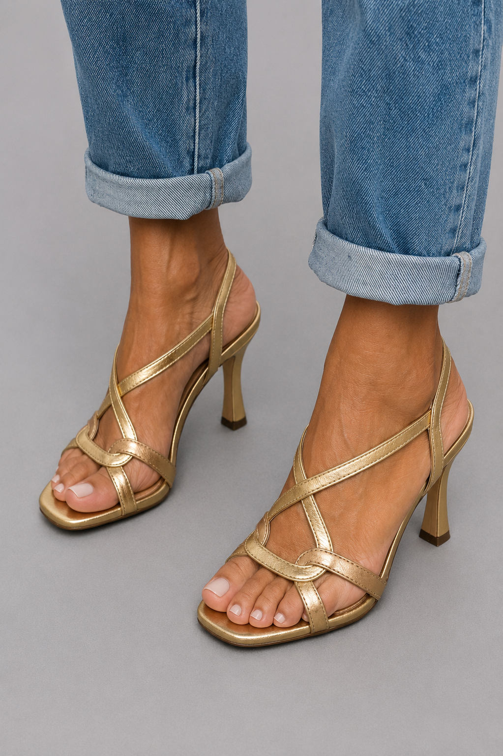 Sandales à talons dorées Cassie – NuaBy