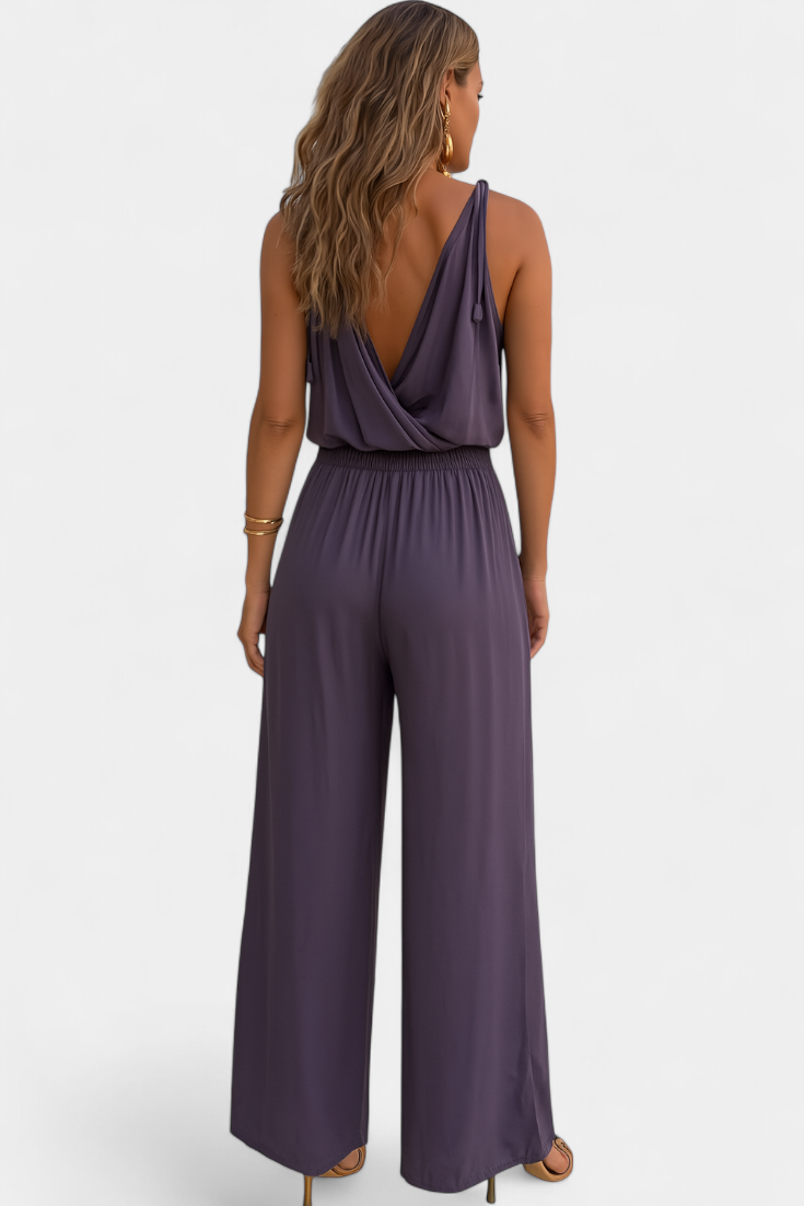 Mono Donatila elegante con detalles dorados - NuaBy