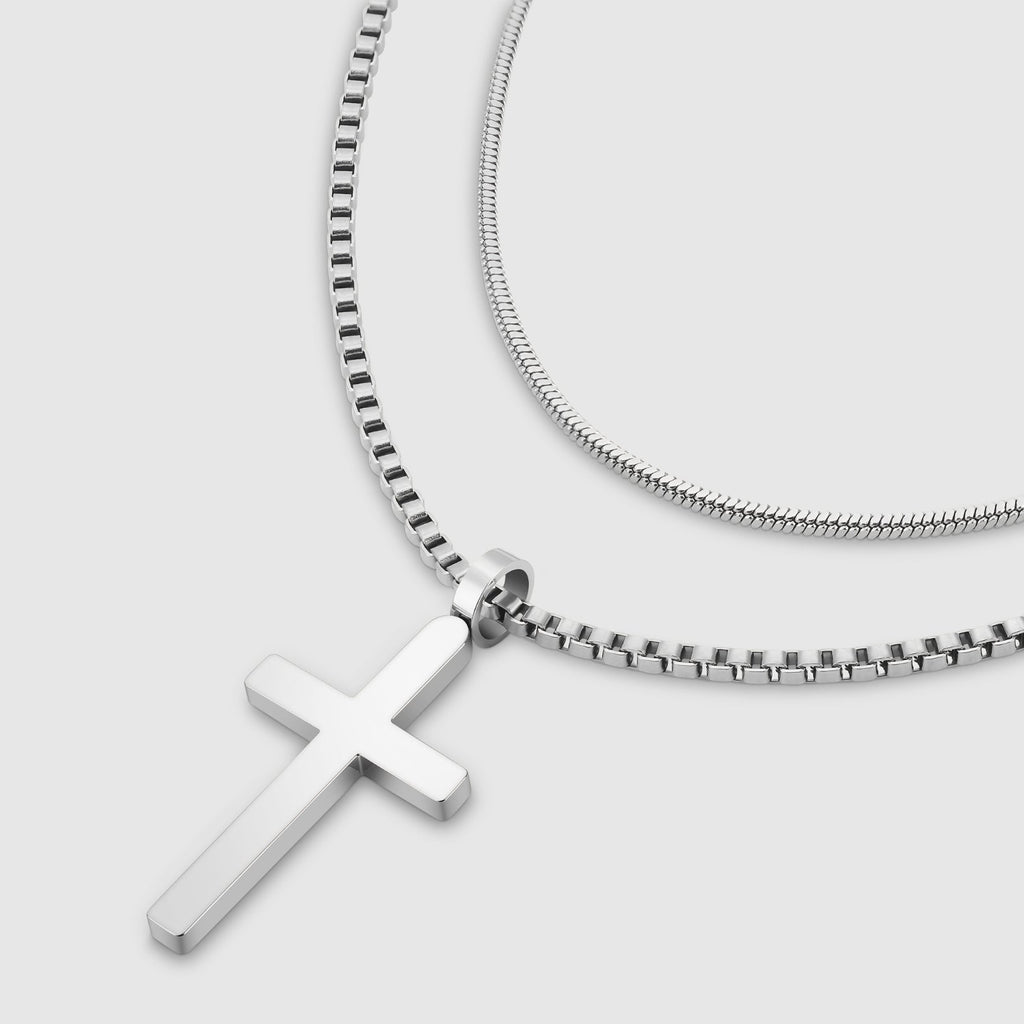Dúo de collares con cruz clásica