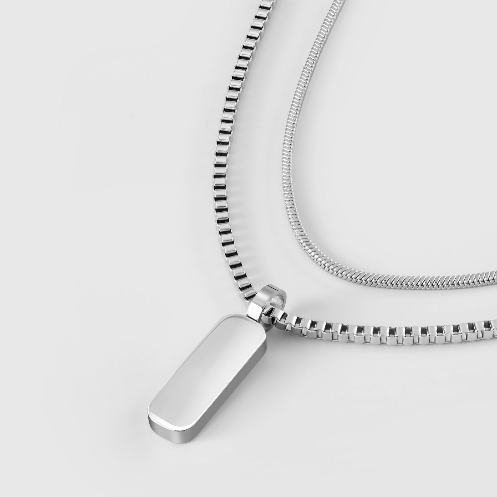 Dúo de Collares con Colgante Minimalista