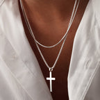 Dúo de collares con cruz clásica