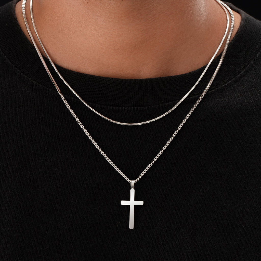 Dúo de collares con cruz clásica